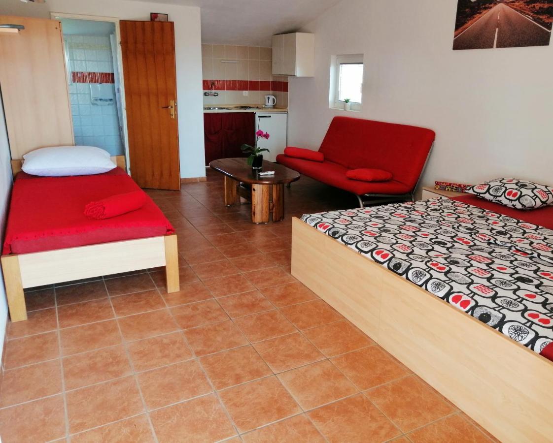 Apartments Brkovic Sukošan Esterno foto