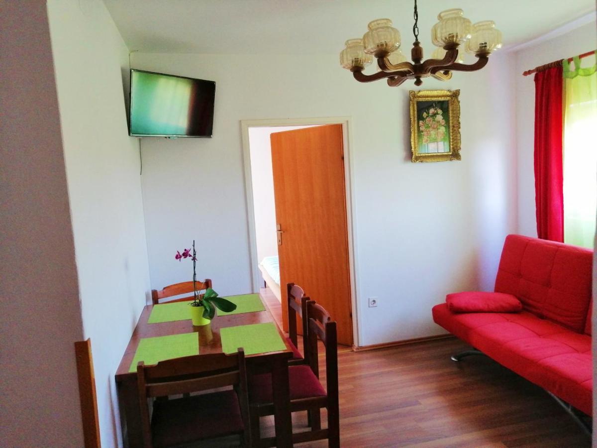 Apartments Brkovic Sukošan Esterno foto