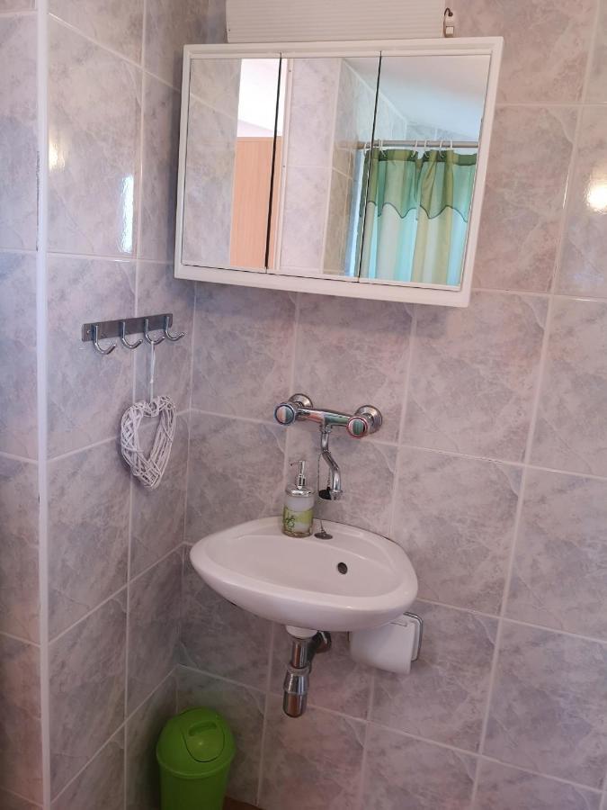 Apartments Brkovic Sukošan Esterno foto