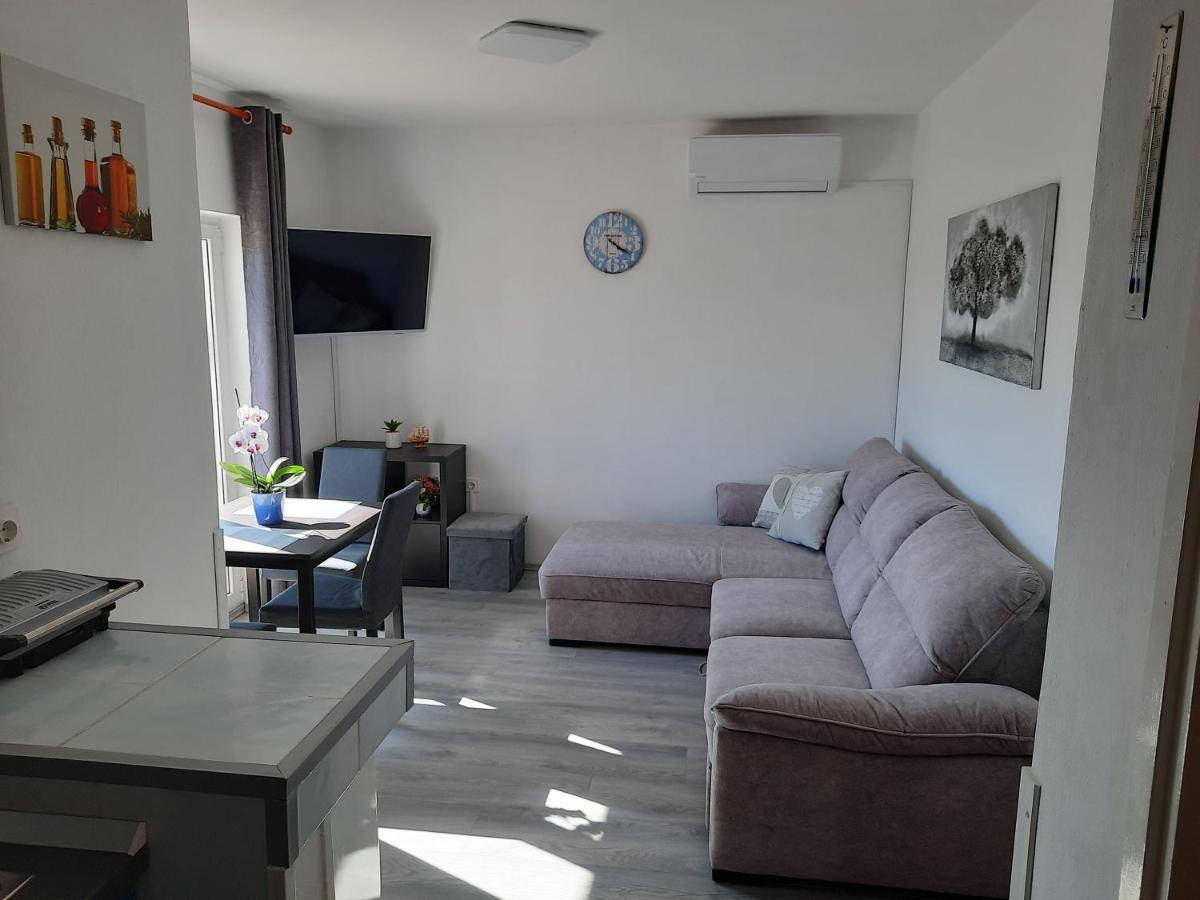 Apartments Brkovic Sukošan Esterno foto